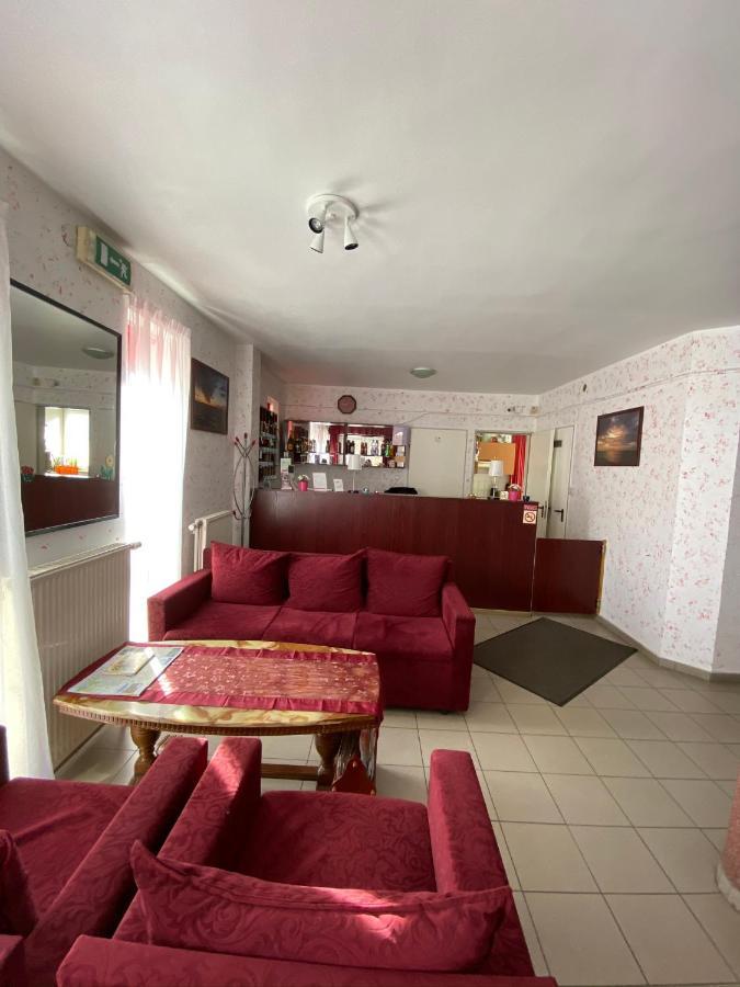 Panama Motel Székesfehérvár Buitenkant foto