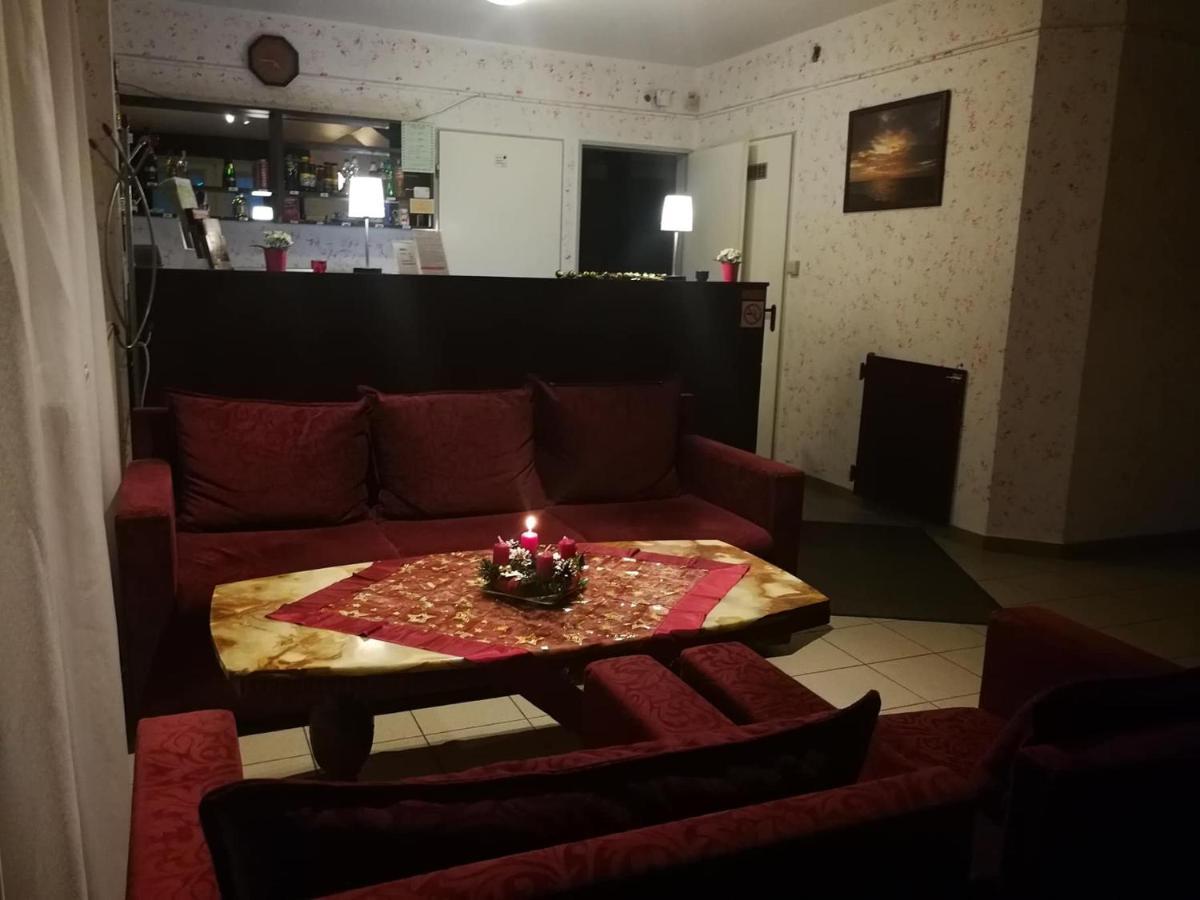 Panama Motel Székesfehérvár Buitenkant foto