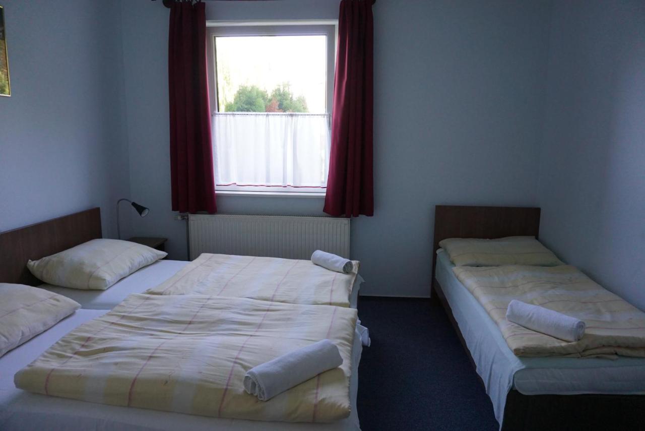 Panama Motel Székesfehérvár Buitenkant foto