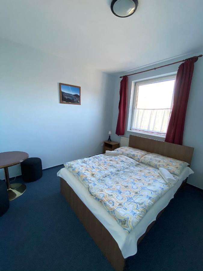 Panama Motel Székesfehérvár Buitenkant foto
